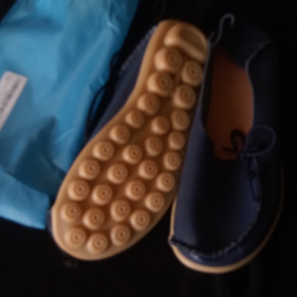 Shoes - Picture 3 of 3